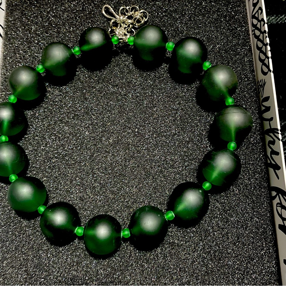 Sassy Jones Dina Collar Green